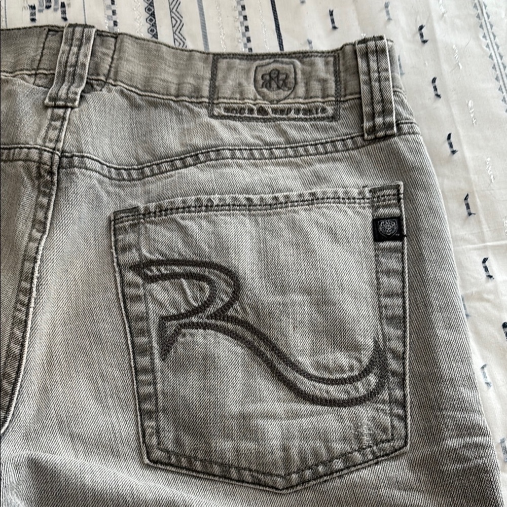 Men's Gray Rock & Republic Jeans - Picture 4 of 14